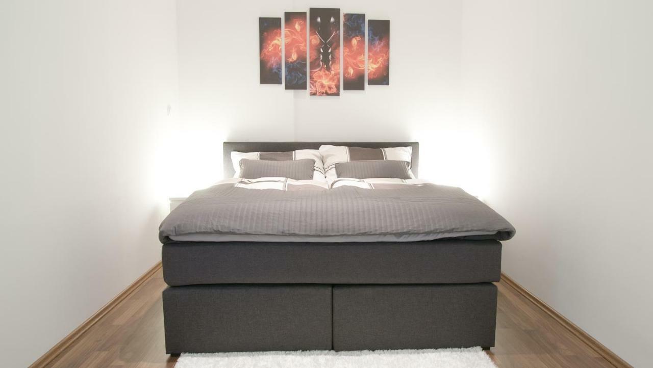 Laguna Apartment Виена Екстериор снимка